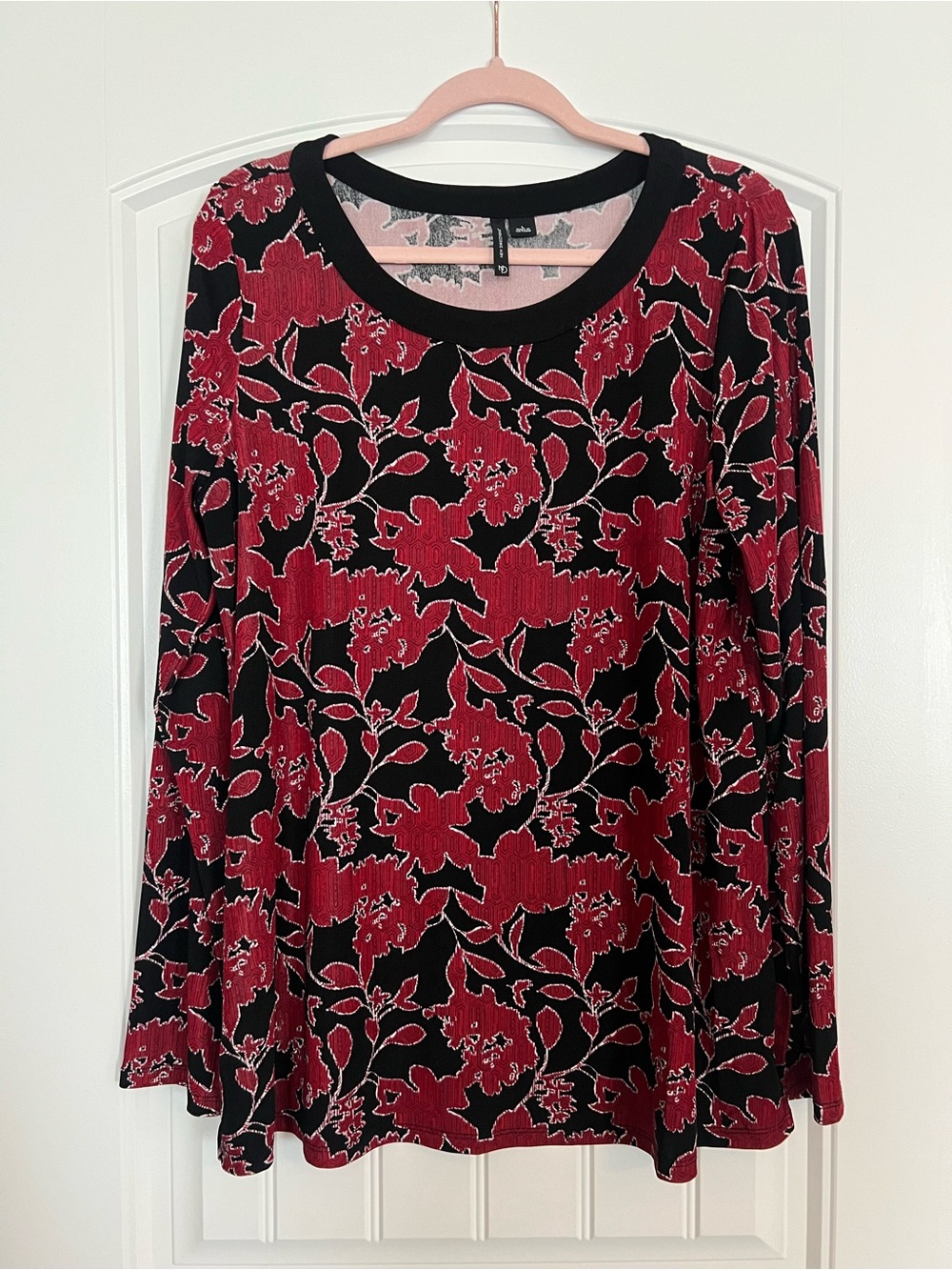 new directions Black and Red Floral Long-Sleeve Tee